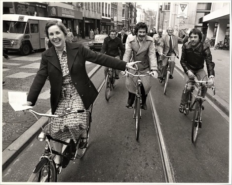 Raadsleden op de fiets 1978